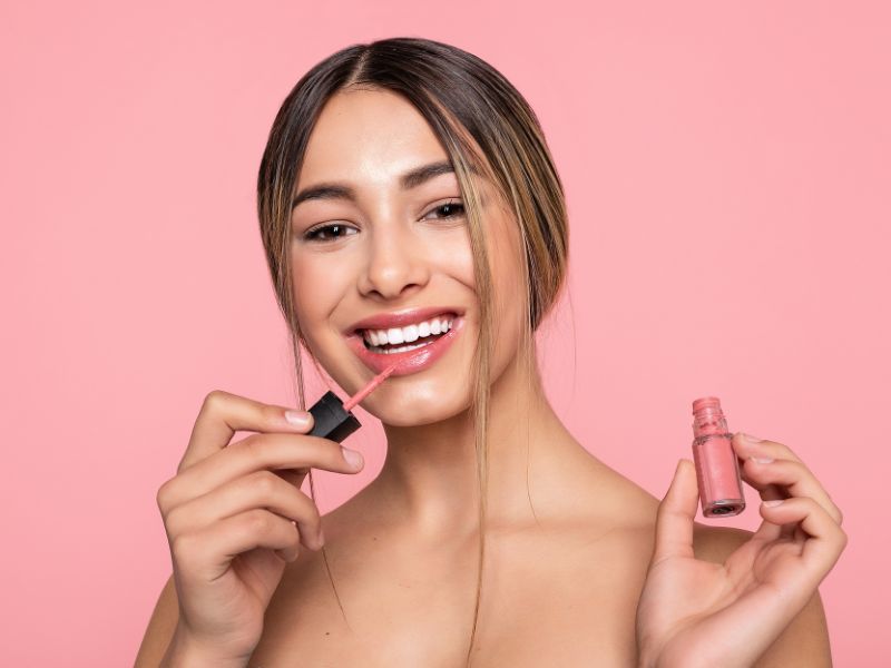 estratégia de marketing cosméticos mídias